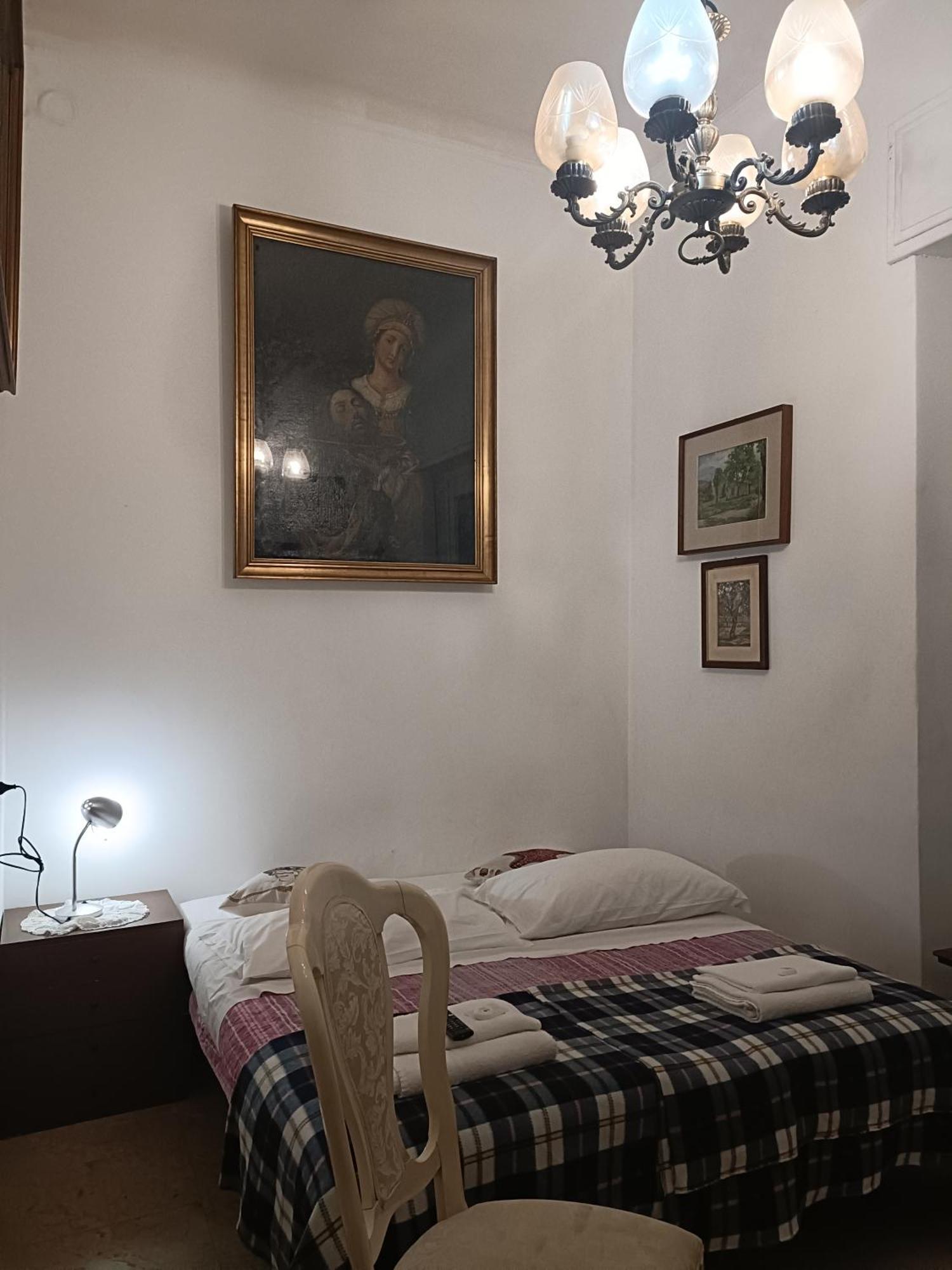 Chez Mavipagi B&B Верона Екстериор снимка